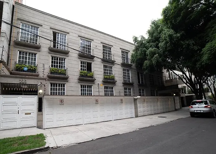 Caravansaro Goldsmith 212 Polanco Guest house Mexico City